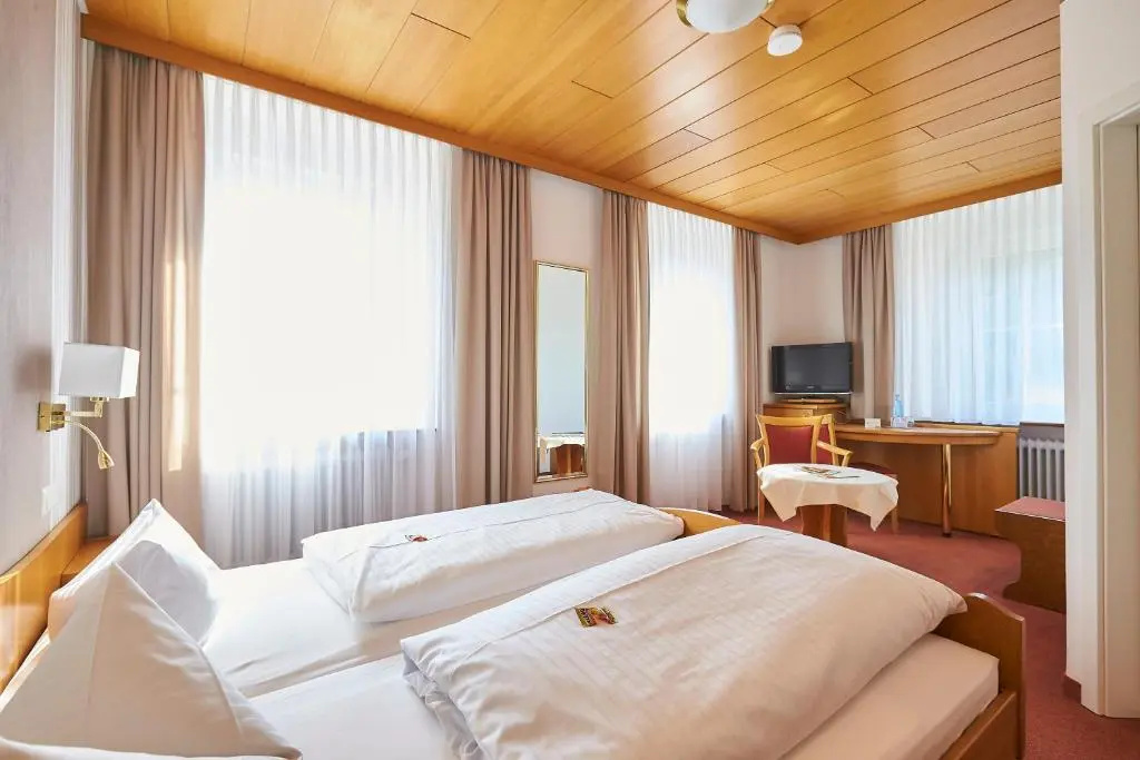 Flair Hotel Gasthof zum Hirsch - Chambres