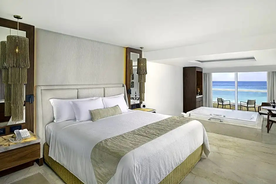 Superior Junior Suite with ocean view