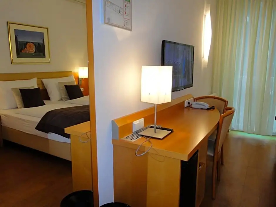 City Hotel Albrecht Schwechat - Général