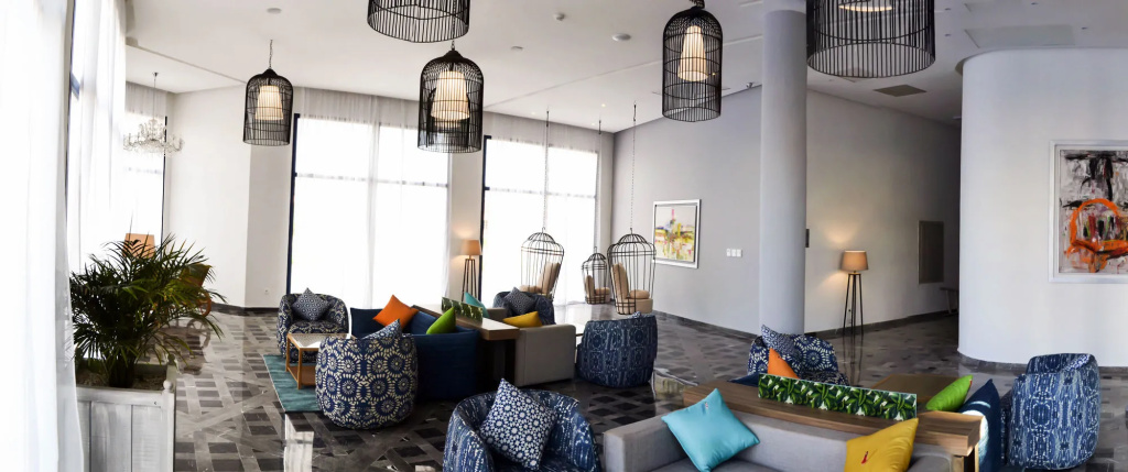 Lobby & Reception