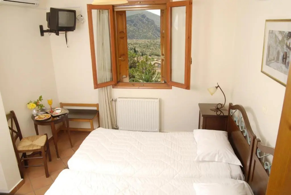 Economy room