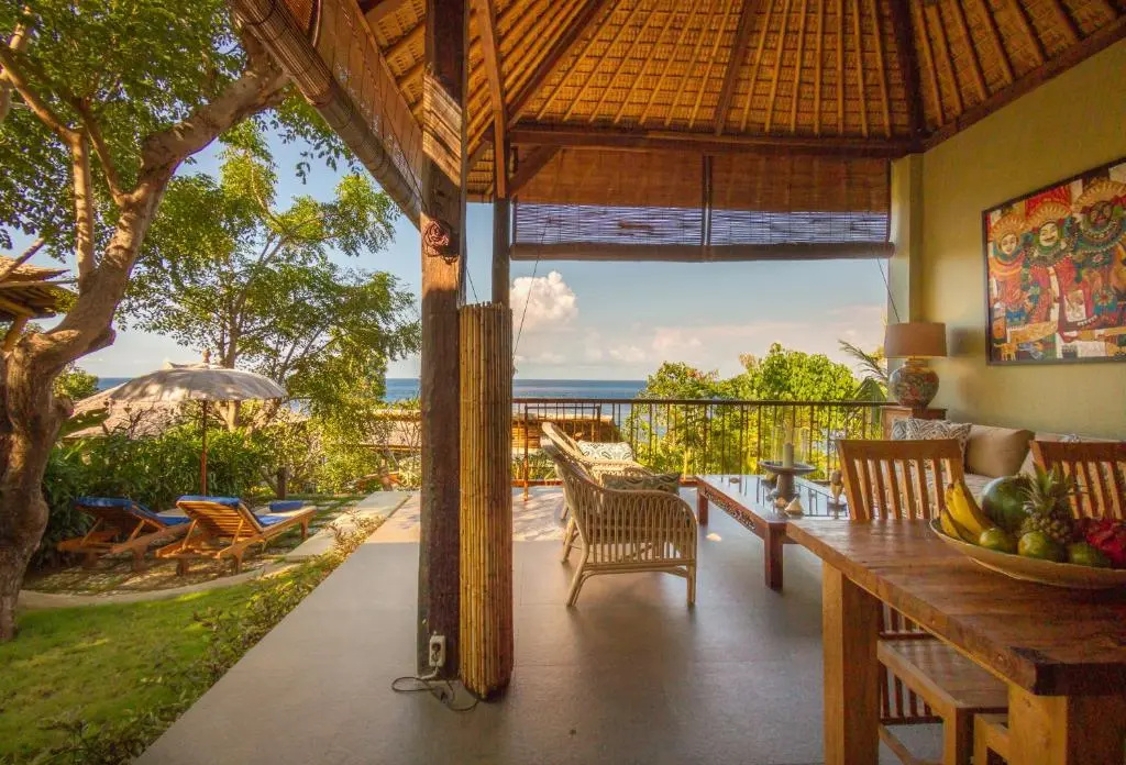 Aquamarine Beach Villas