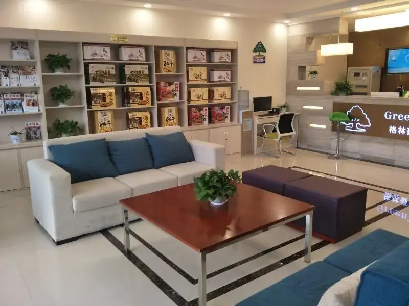 Lobby & Reception