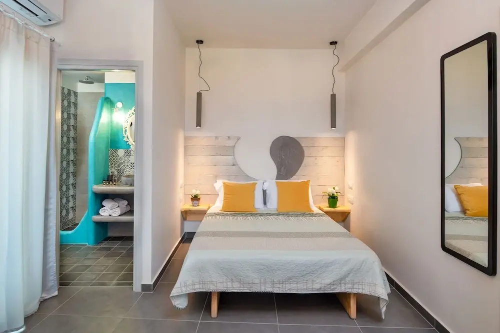 Superior Double room with sea view (full double bed)