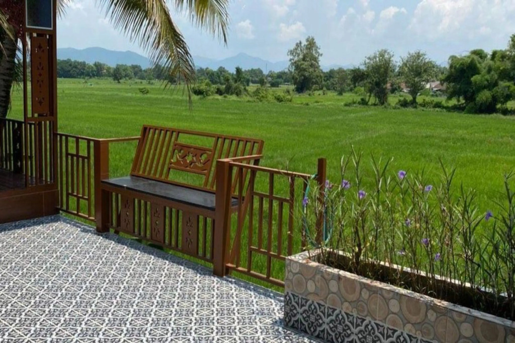 Balcony & Terrace