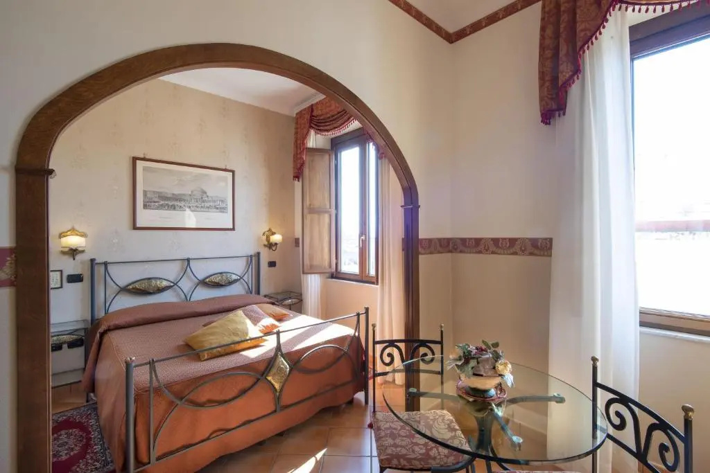 Pinto Storey Hotel - Chambres