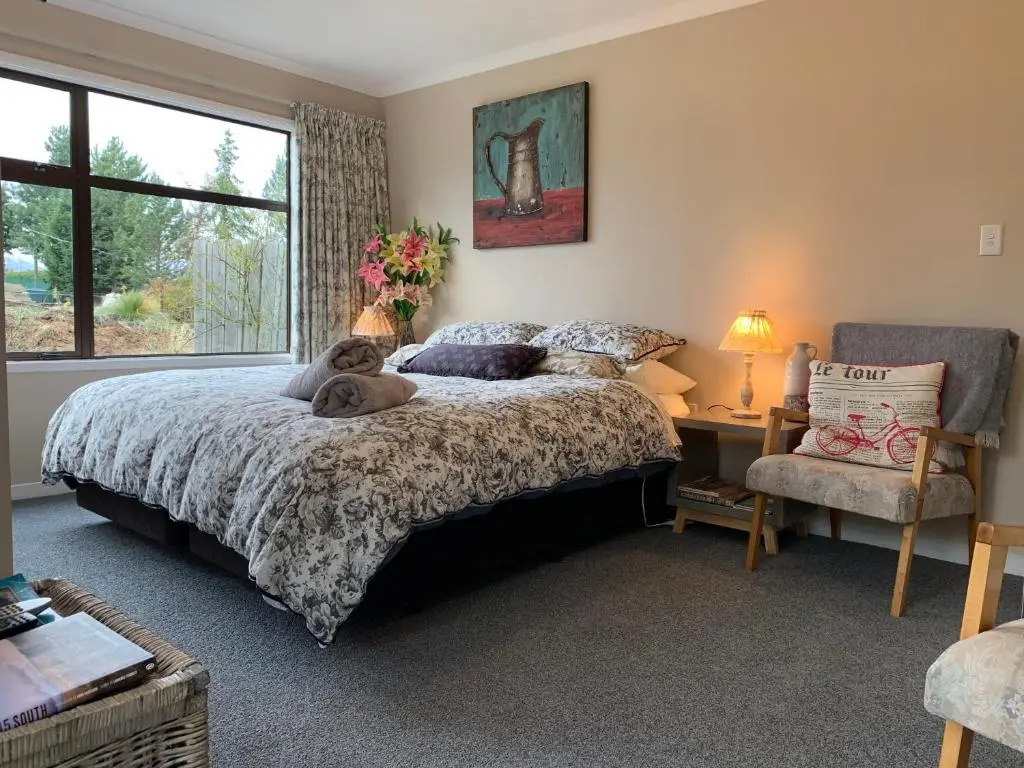 Standard Double room with mountain view (full double bed)