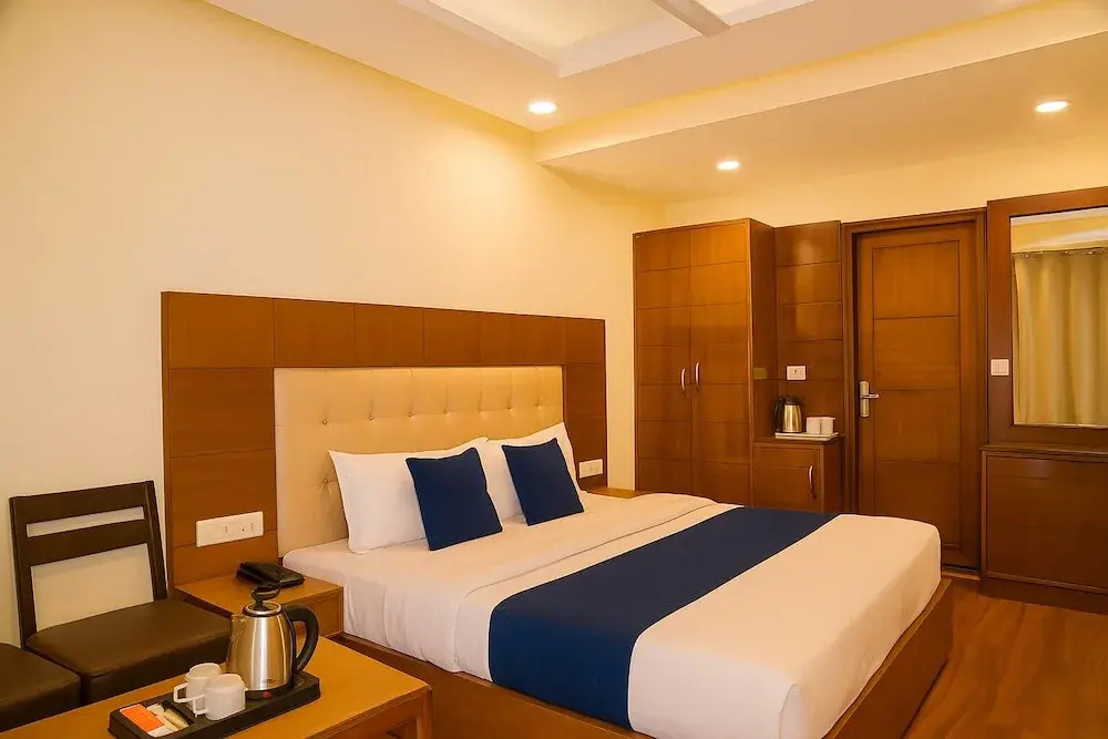Hotel Samrat - On Mall Road - Chambres
