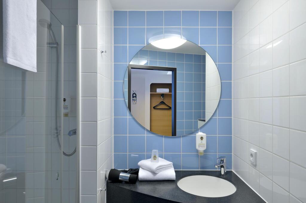 Image 10