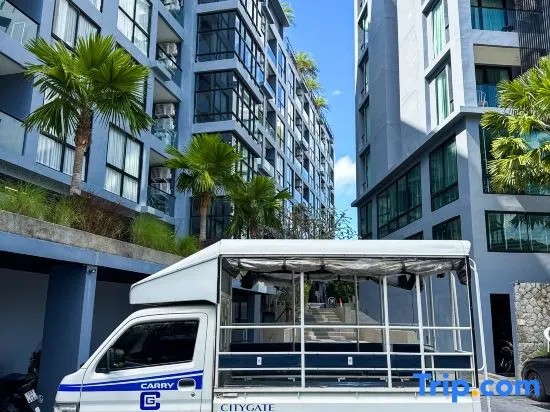 1BDR. Roof pool. 500m to beach. Great gym. Parking
