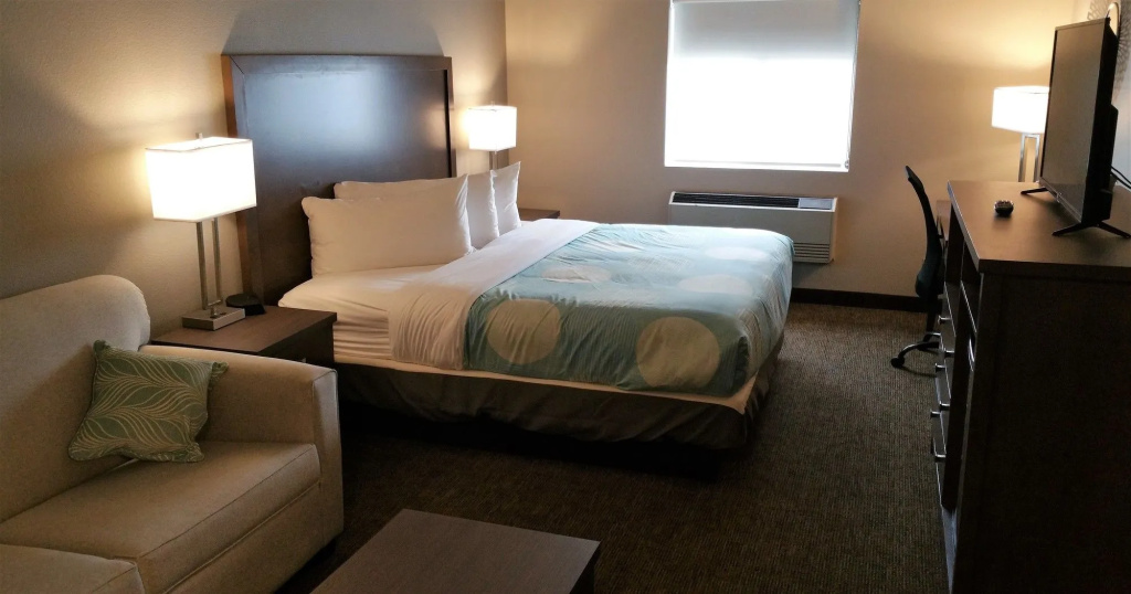 Sandhill Inn & Suites: фото 5