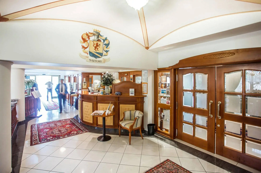 Sartori's Hotel - Général