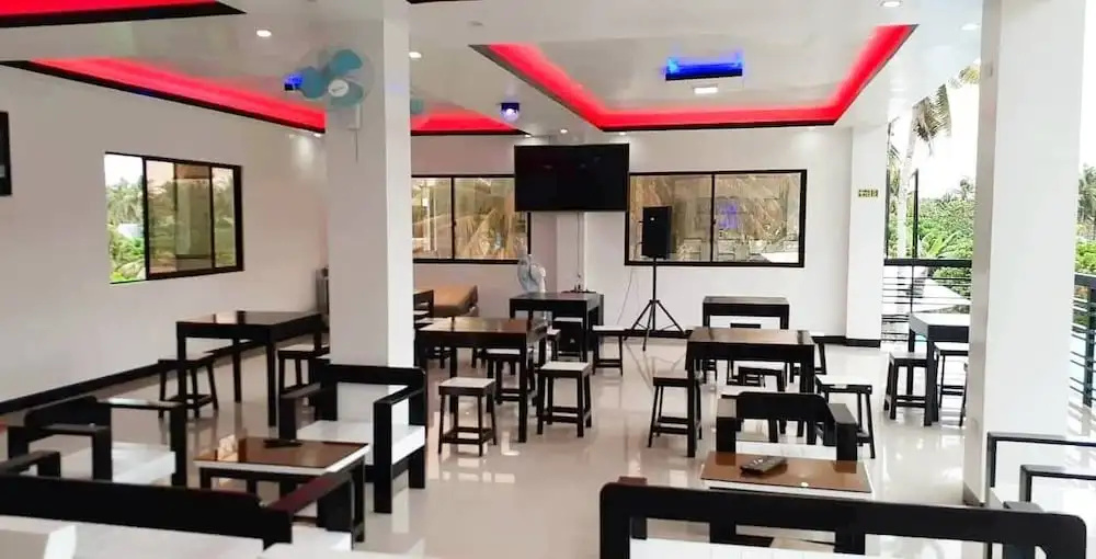Food & Beverage