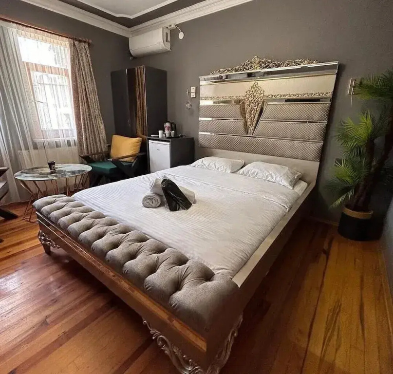 Comfort room
