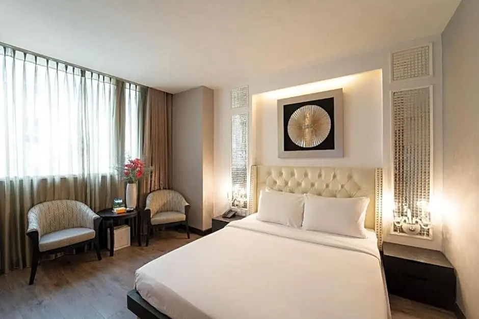 The White Hotel 8A Thai Van Lung - Chambres