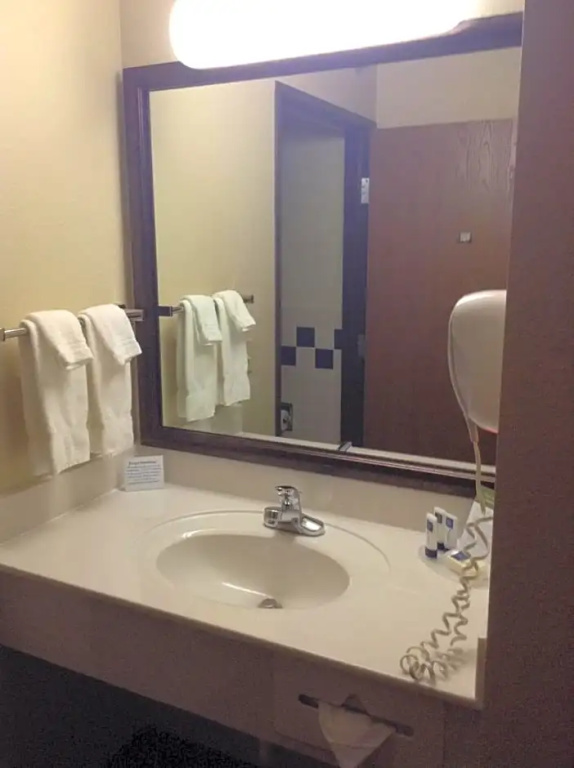 AmericInn by Wyndham Republic - Chambres