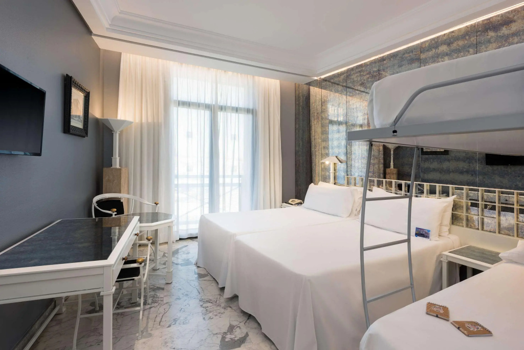 Hotel photo 38