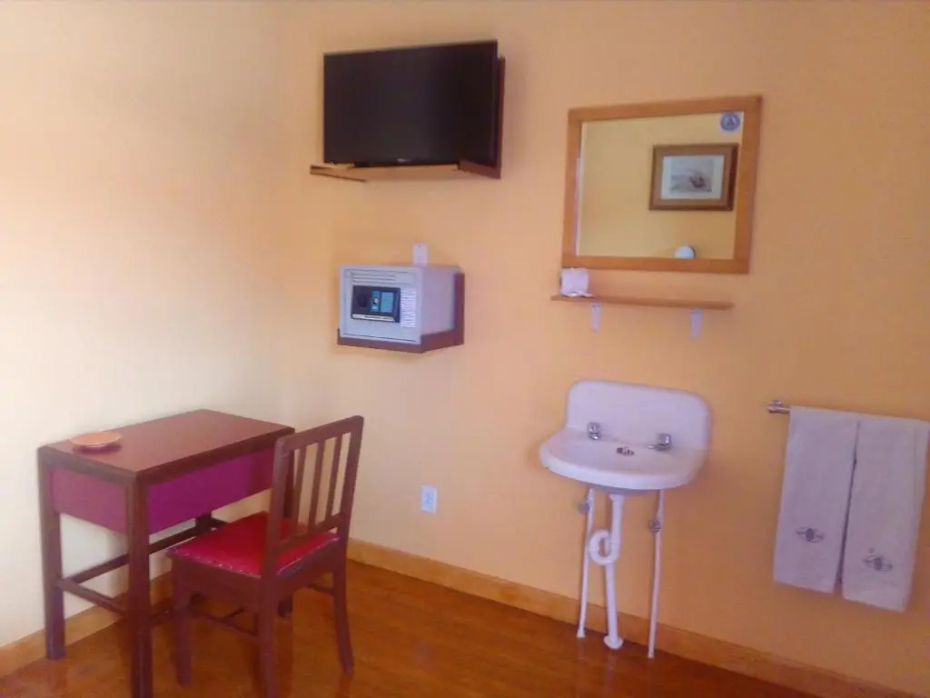 Standard Double room (full double bed)
