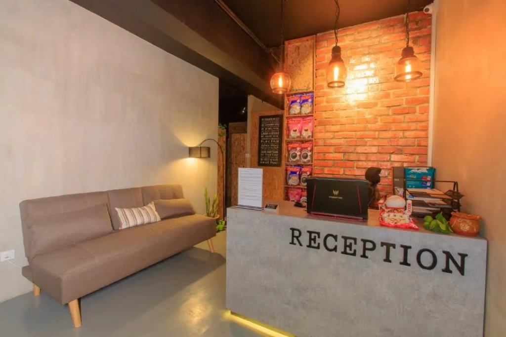 Homy Seafront Hostel photo 8