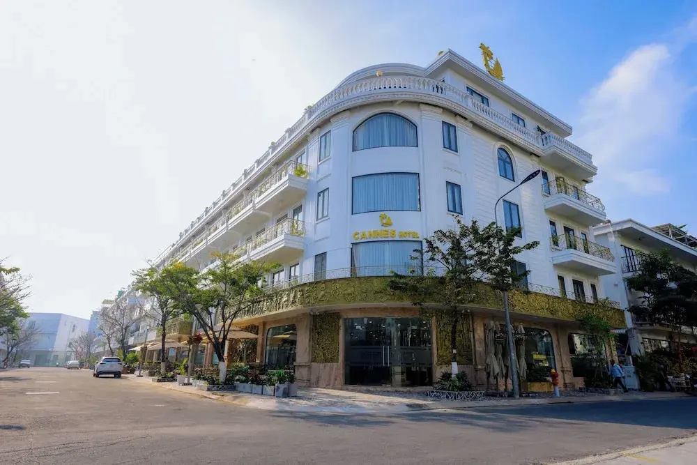Cannes Hotel