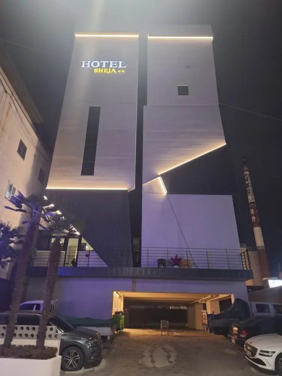 Hotel Sheja Masan