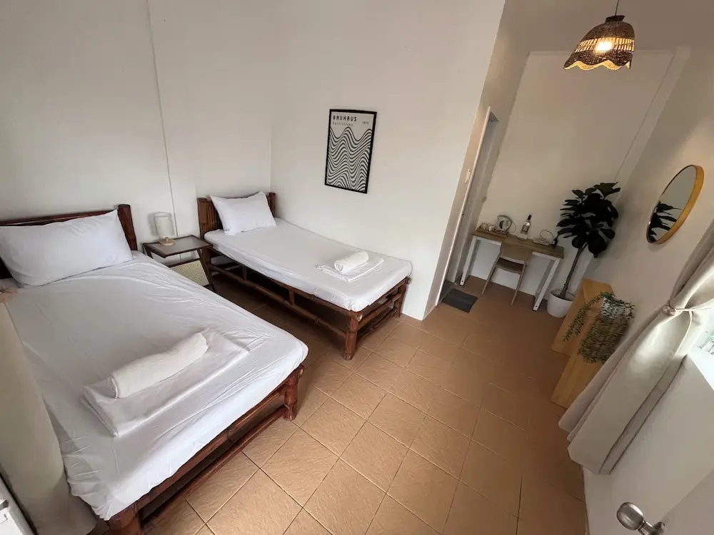 Standard Double room with balcony (twin beds)