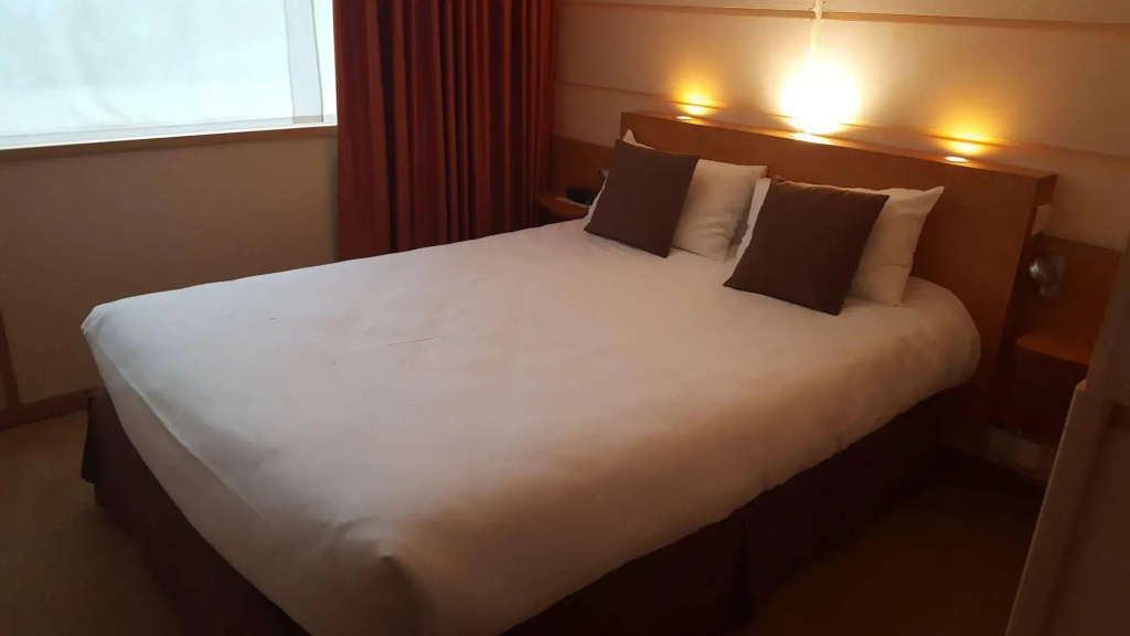 Voir la photo 2 — Contact Hotel du Parc