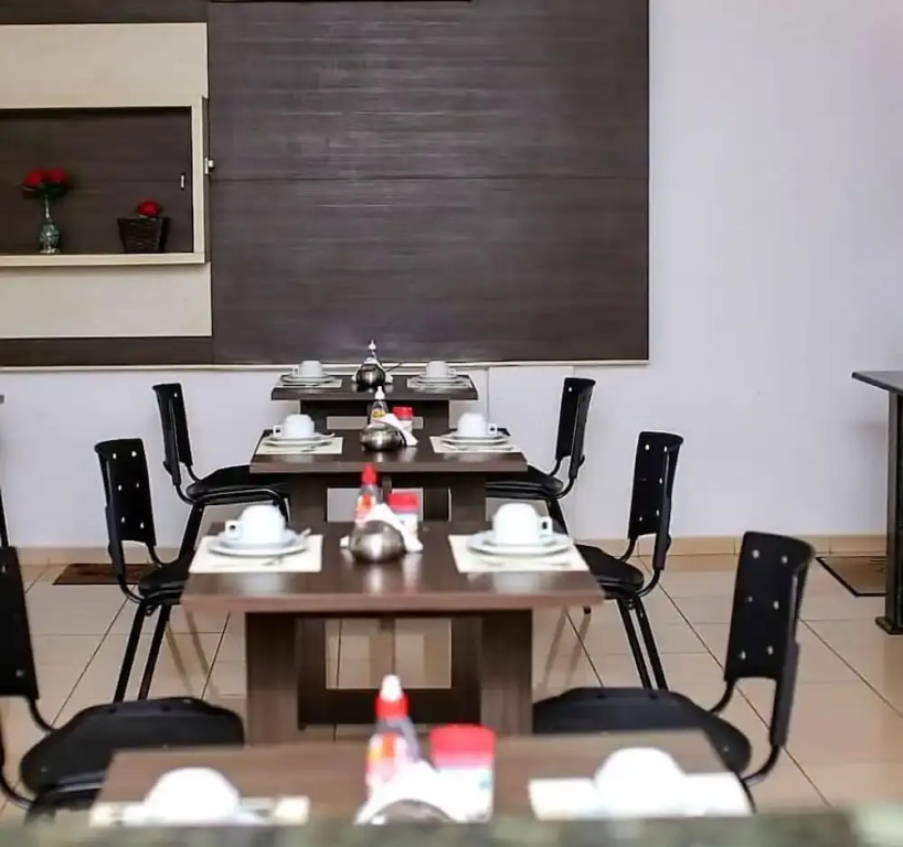 Serra's Comfort Hotel - Général