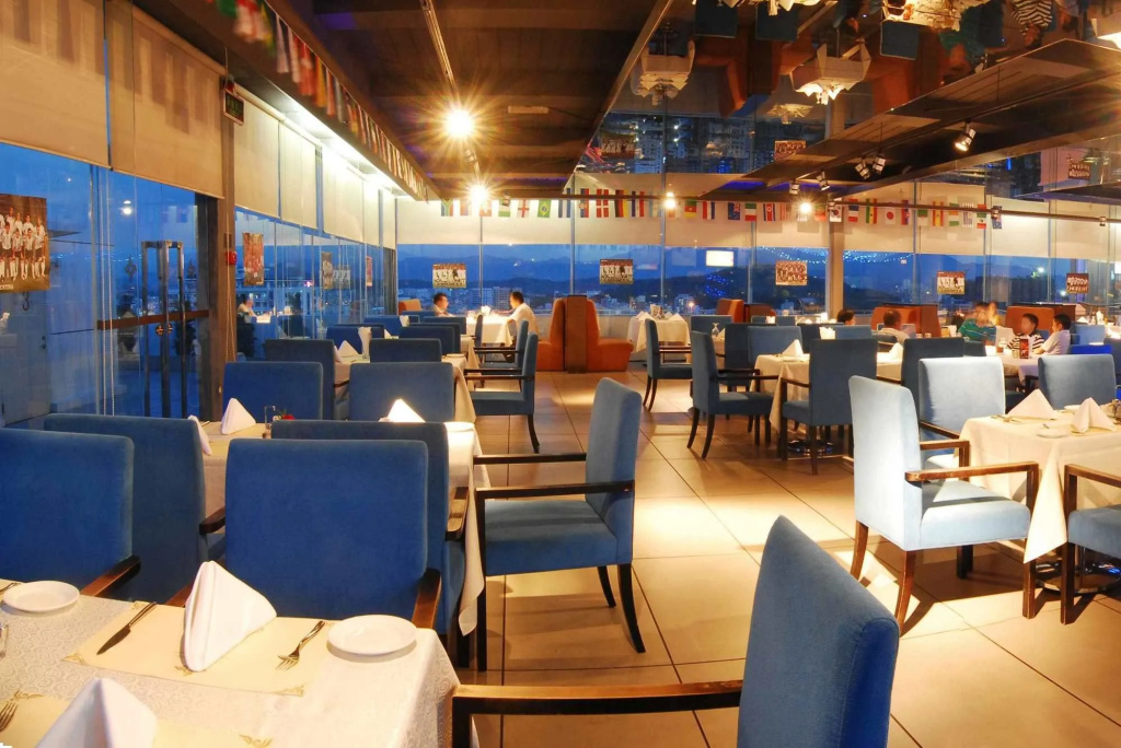Food & Beverage