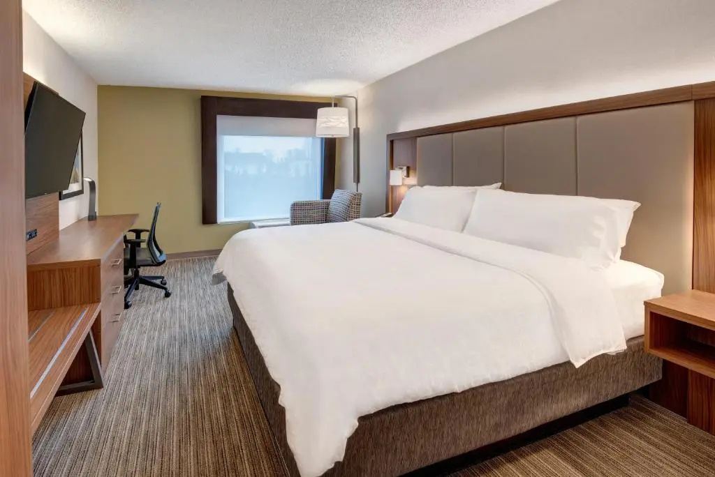 Holiday Inn Express Hotel & Suites West Long Branch by IHG - Chambres