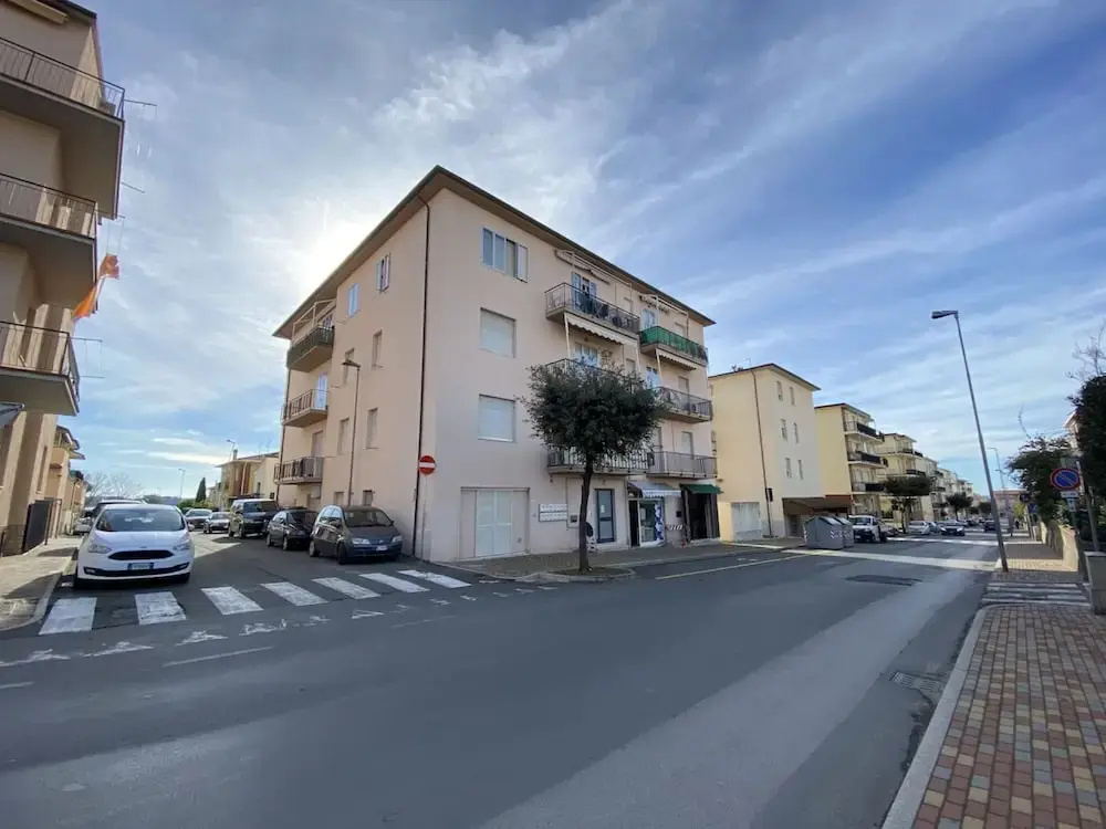 Two-room Apartment Sleeps 5 IN THE NEW Town Area-rif Lopa2