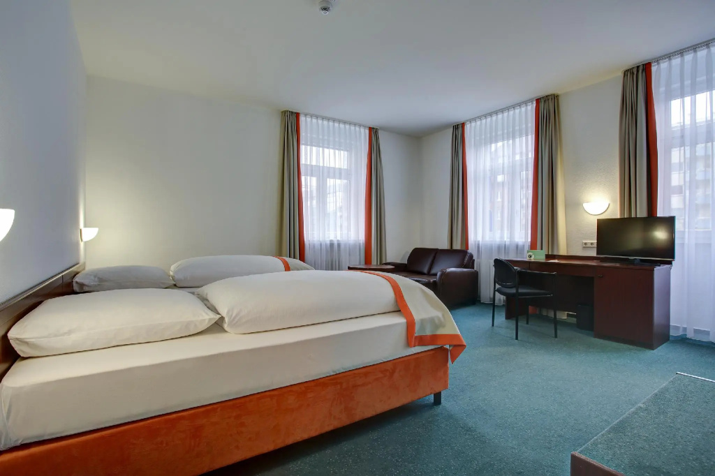Standard Double room (twin beds)