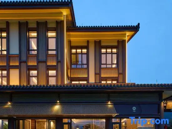 Floral Hotel·April Day Garden Hotel