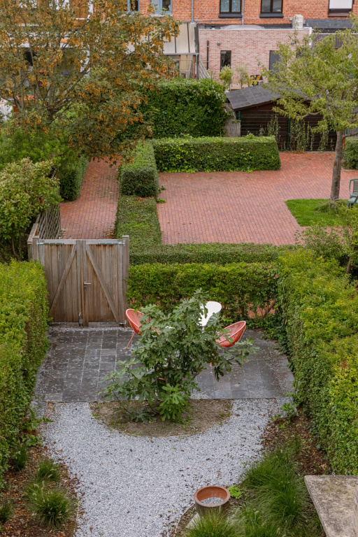 Cosy home with city garden