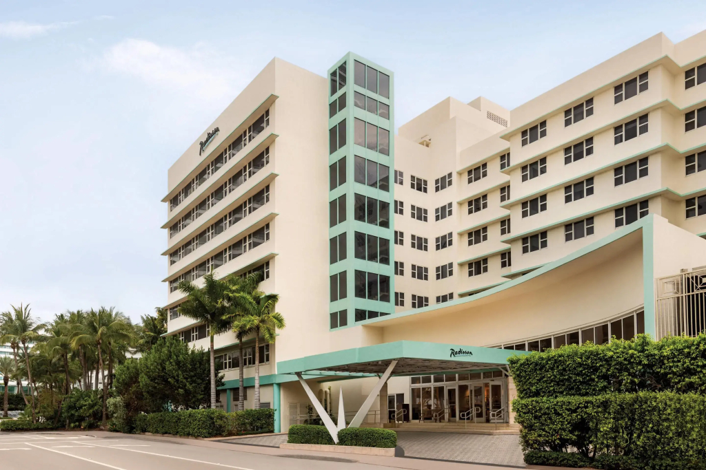 Radisson Resort Miami Beach