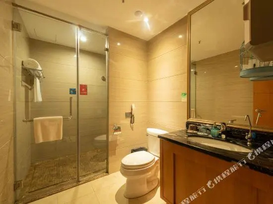 Executive Double room (full double bed)