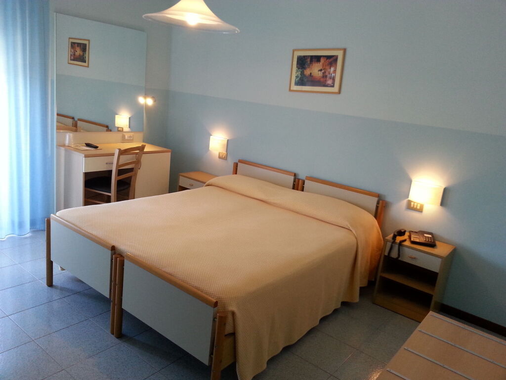 gallery_image_hidden_28