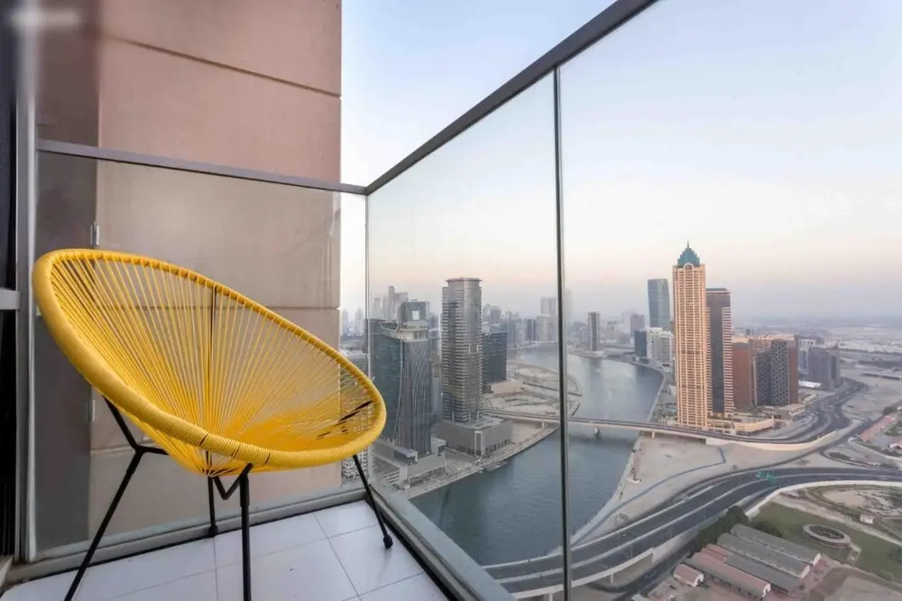 Lux 2B Apt Dubai Canal Water View