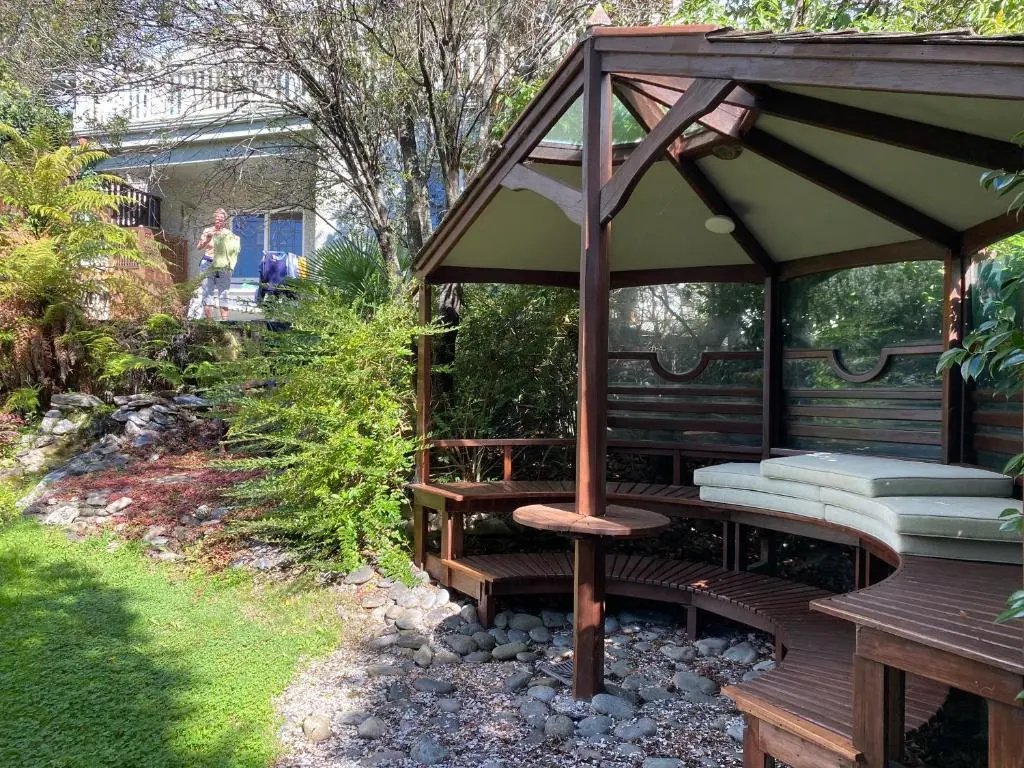 Studio with garden view