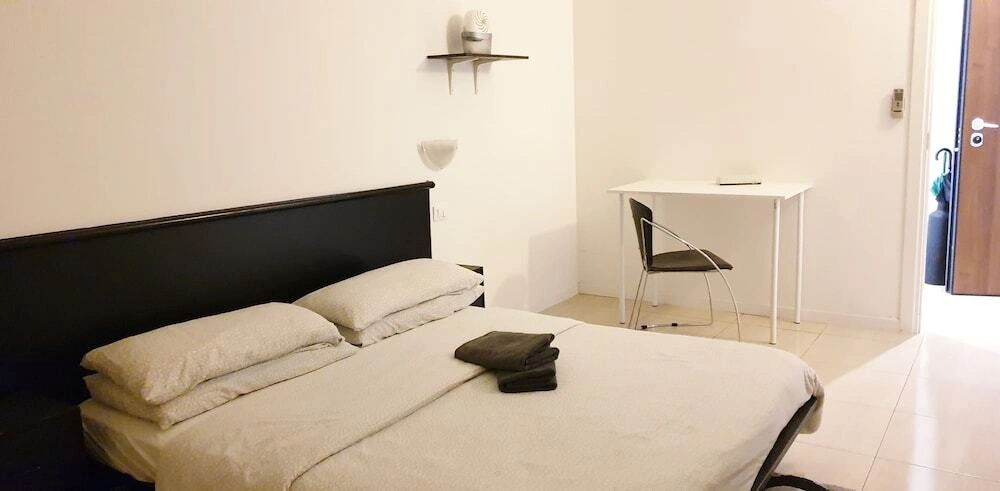 Farini Rooms