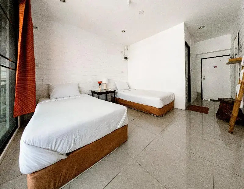 Standard Double room (twin beds)