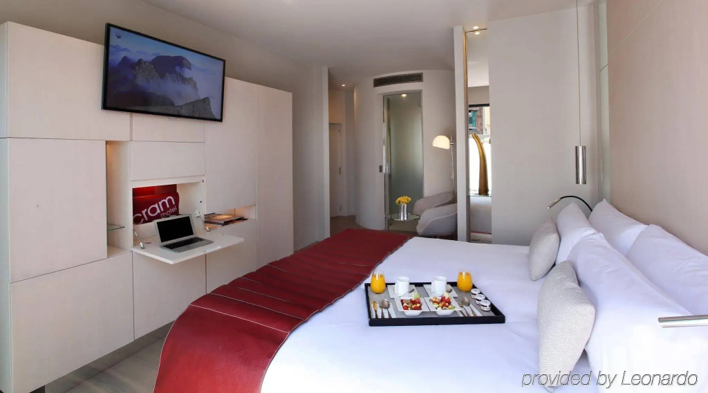 Cram Hotel - Général