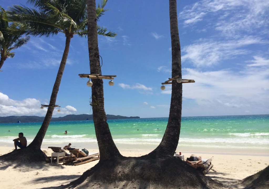 Beach & Waterfront