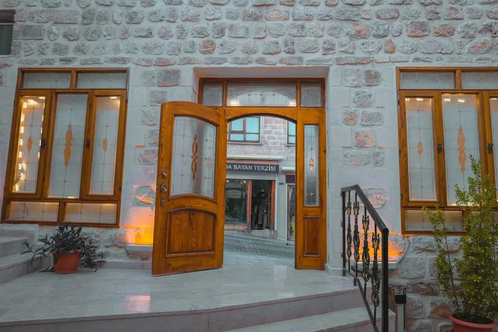Kasri Divan Hotel — фото 1