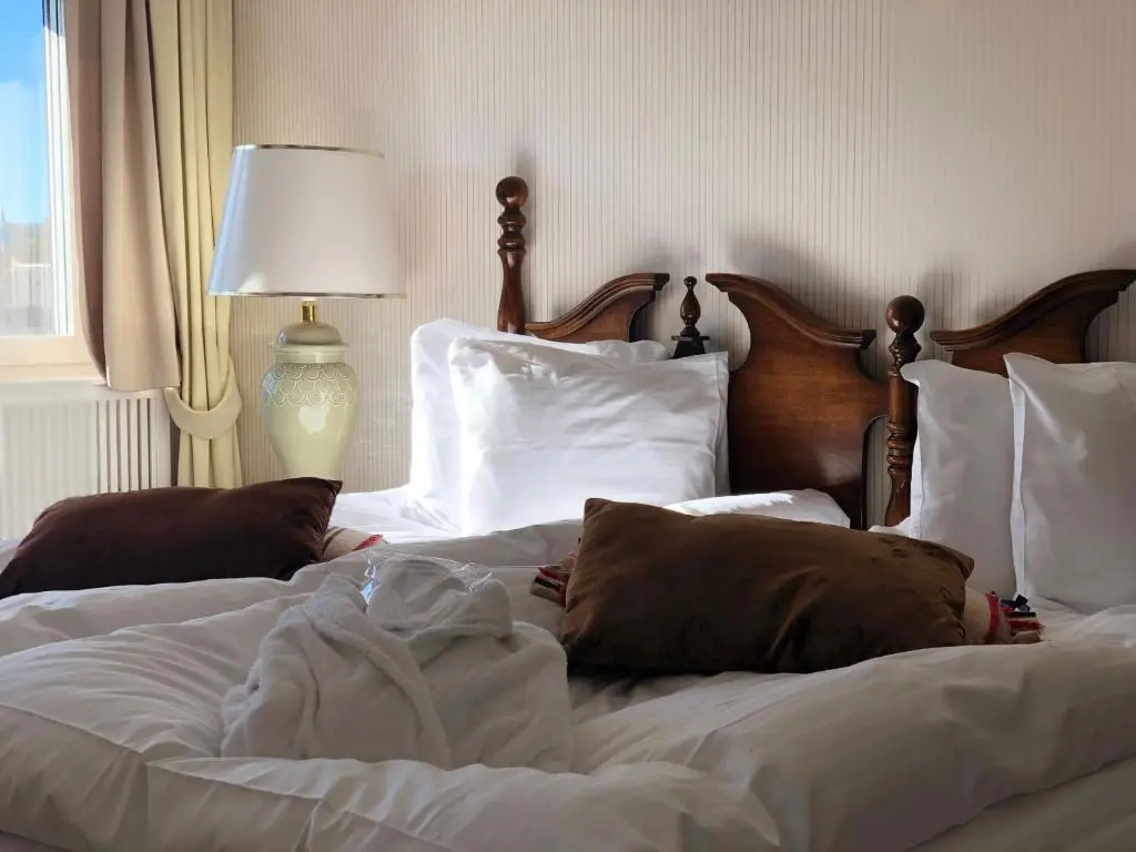 Double Suite (full double bed)