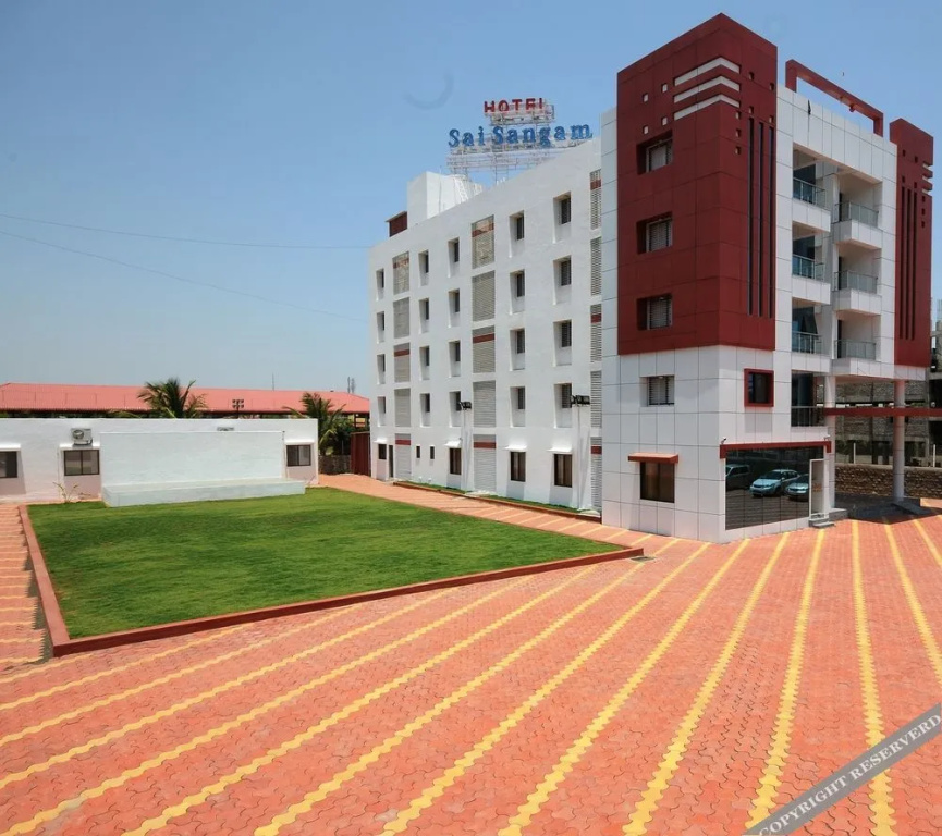 Hotel Shree Sai Sangam Delux