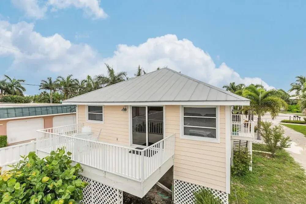 Estero 570 House - 2 Br home by RedAwning