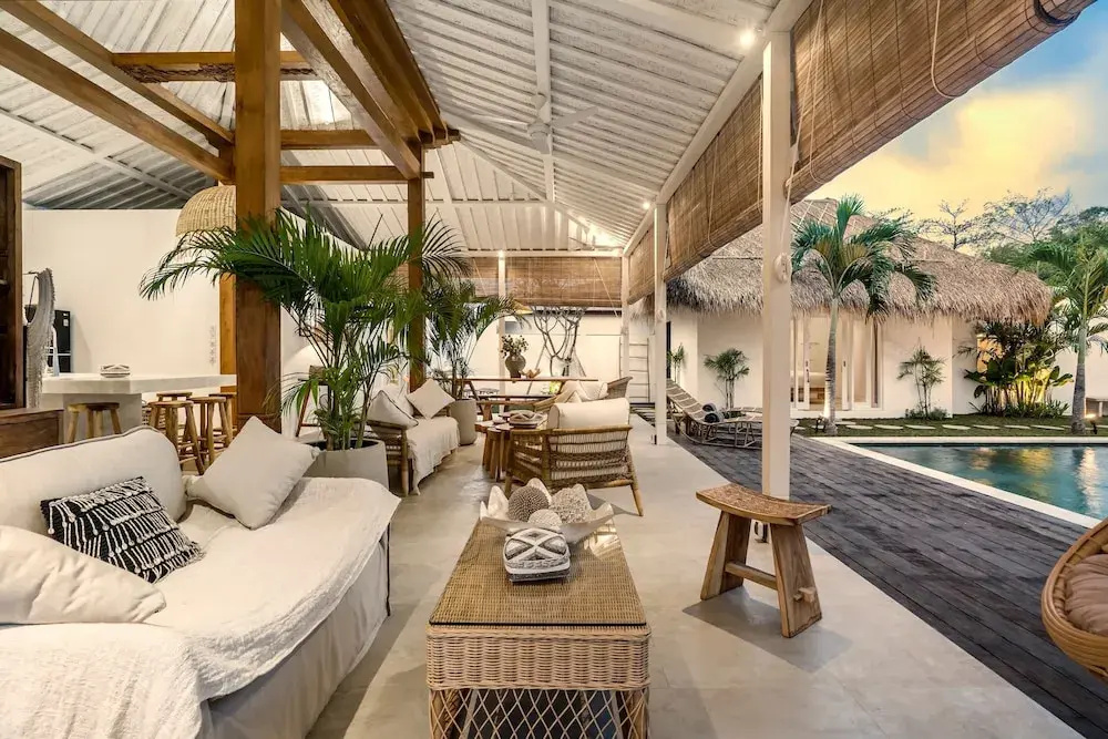A Casa Di Renucci by Alfred in Bali - Brand New Stunning 5BR Villa Near Seminyak Beach