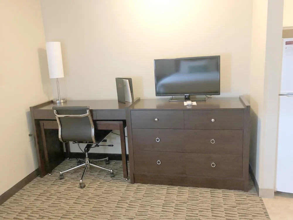 1 Bedroom Double Suite (full double bed)
