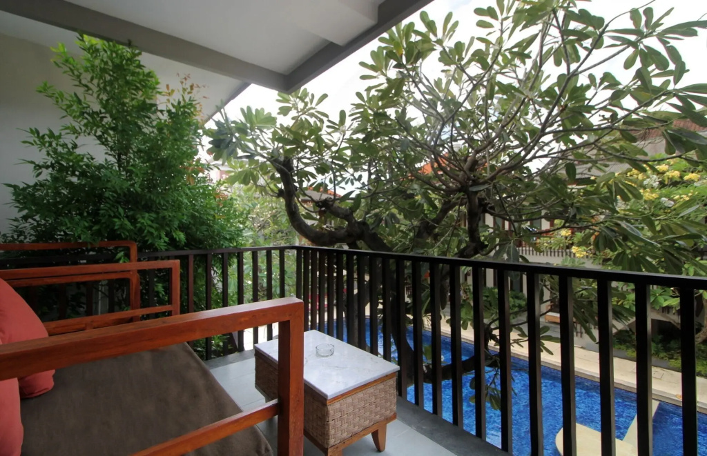 Balcony & Terrace